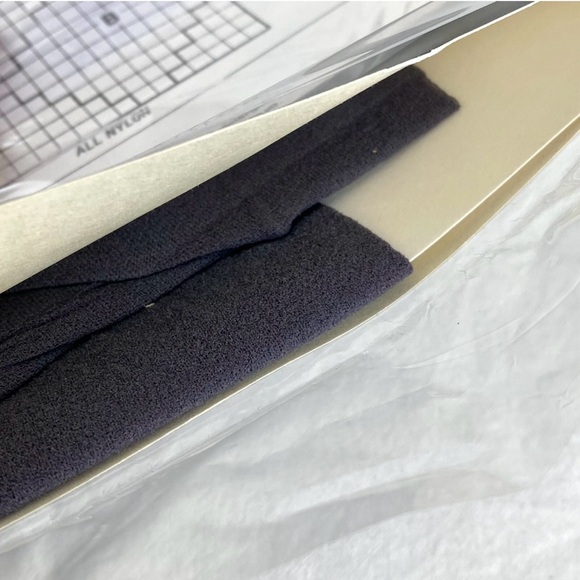 Vintage Petrel Grey Nylon Saks Fifth Avenue All Sheer Pantyhose B - Picture 2 of 3